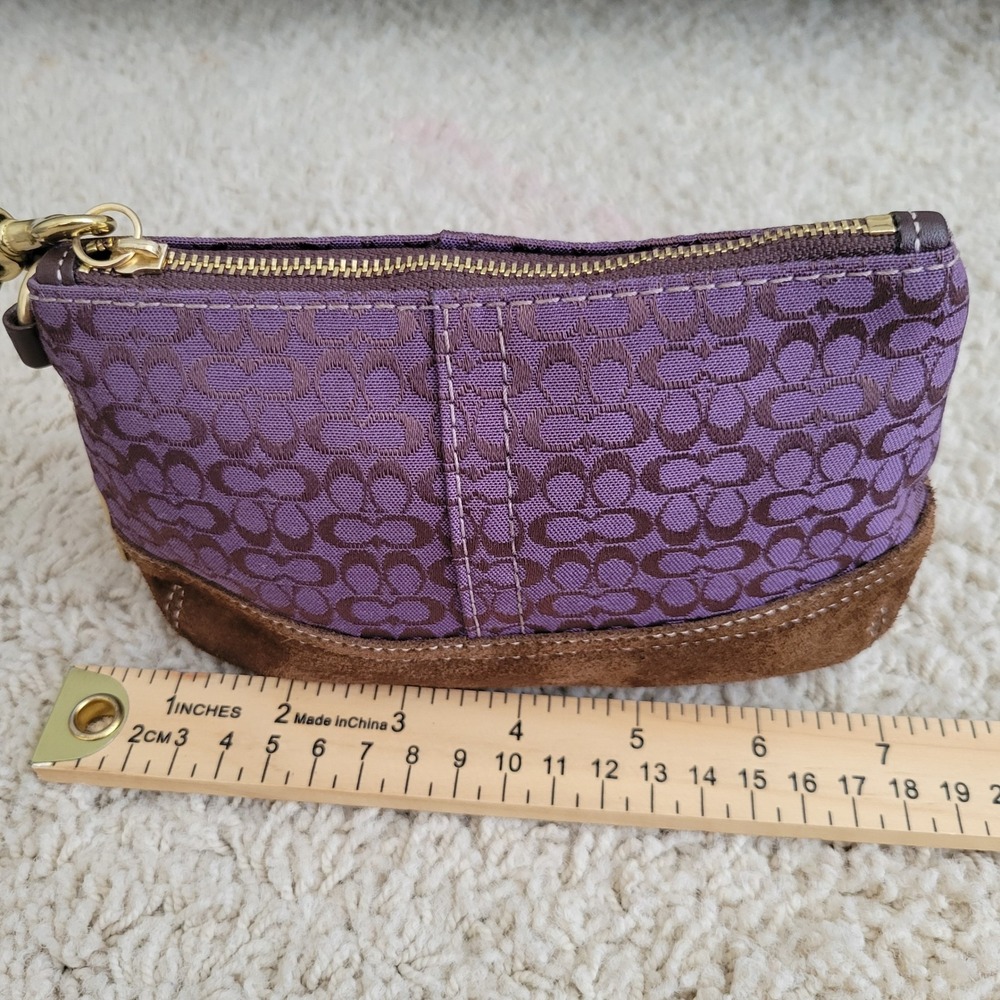 Coach Signature C Jacquard Purple Wristlet Suede Trim Tassel Pouch Gold Hardware - Picture 7 of 9